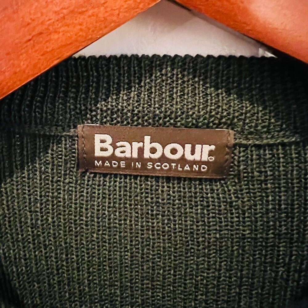 Barbour 100% Wool Suede leather Shoulder & Elbow Patch Gun Sweater Size Medium - Picture 9 of 16